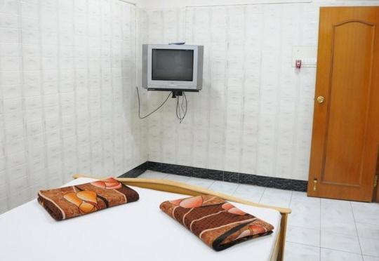 Lloyds Guest House, North Boag Road, T. Nagar Madras Buitenkant foto